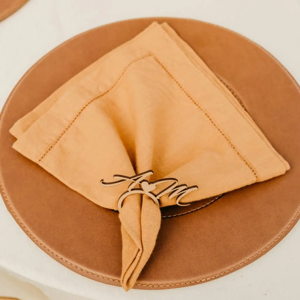 A cozy dining table setup featuring cloth napkins