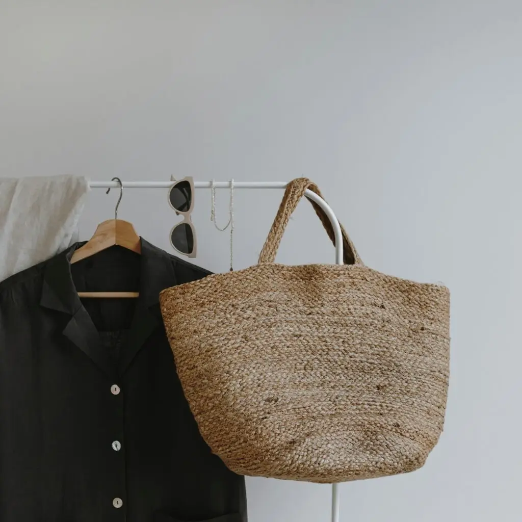 A Minimalist Shopping Experience