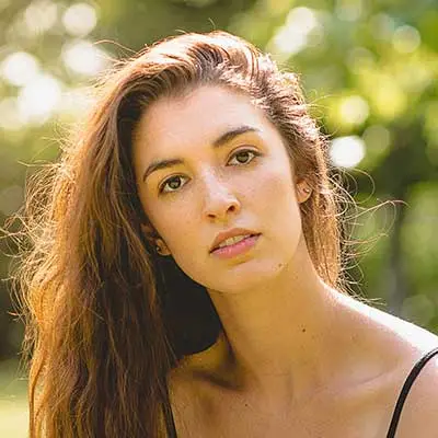 Emily T. – Sustainable Fashion Enthusiast